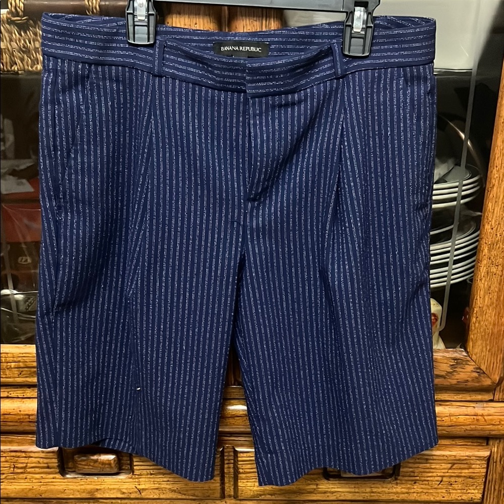 Banana Republic Navy Striped women’s Shorts
